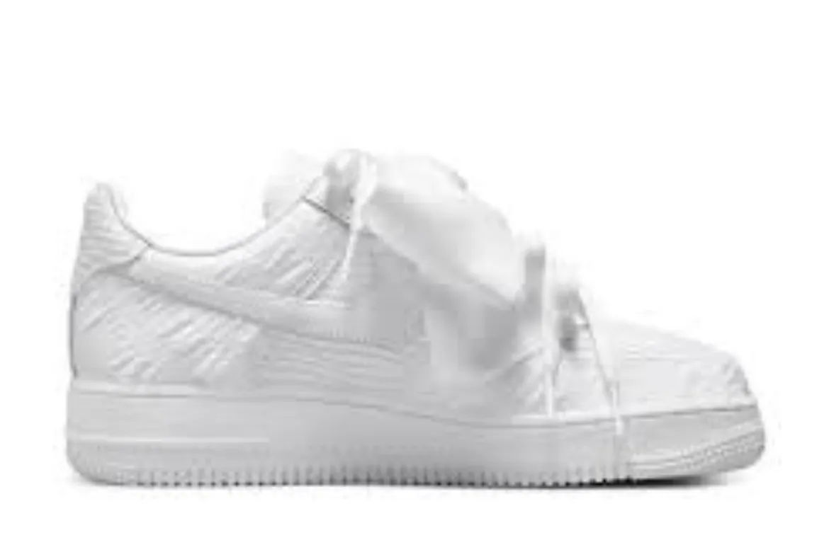 AIRFORCE 1 BOW TRIPLE WHITE