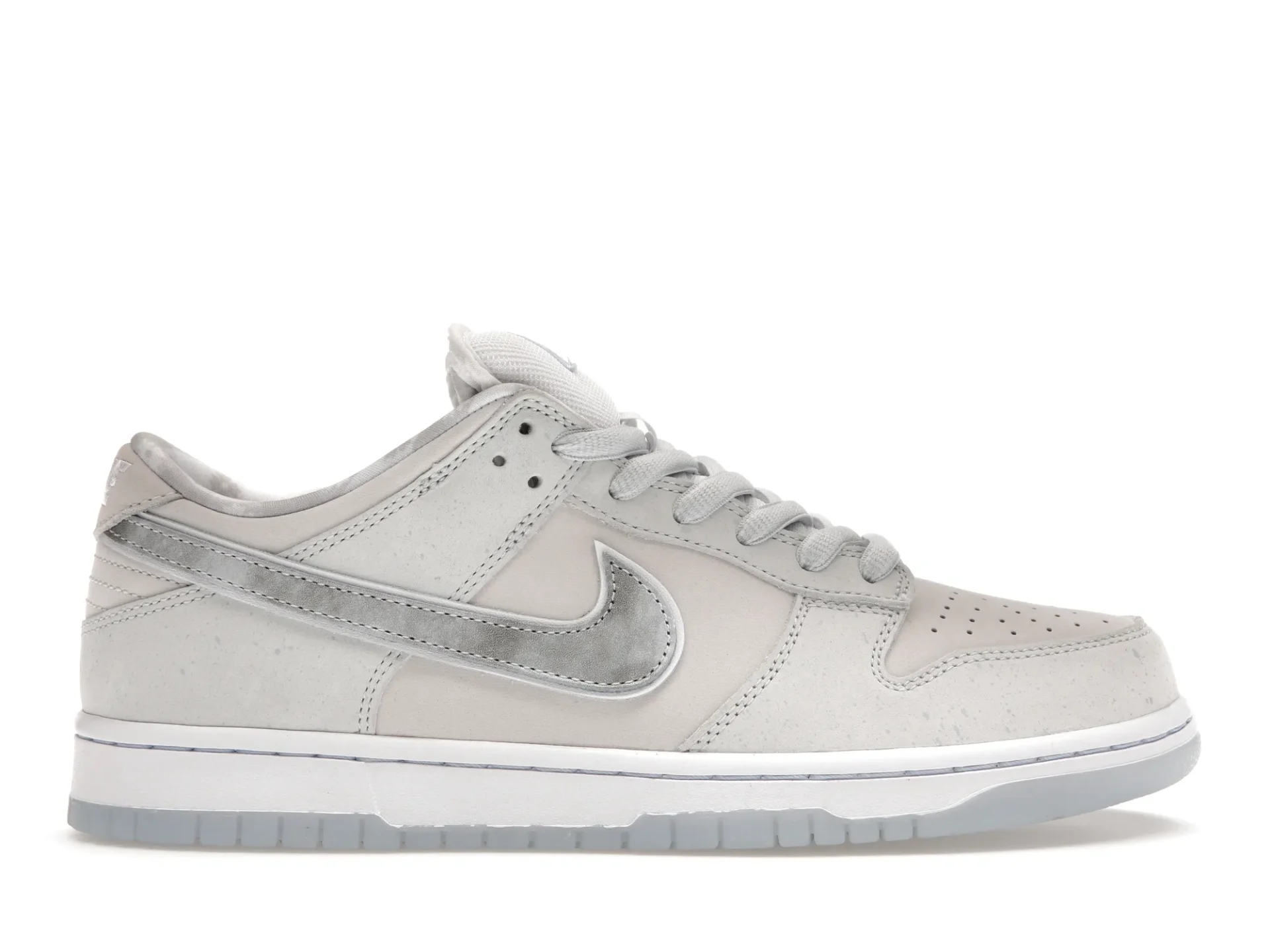 SB DUNK LOW WHITE LOBSTER